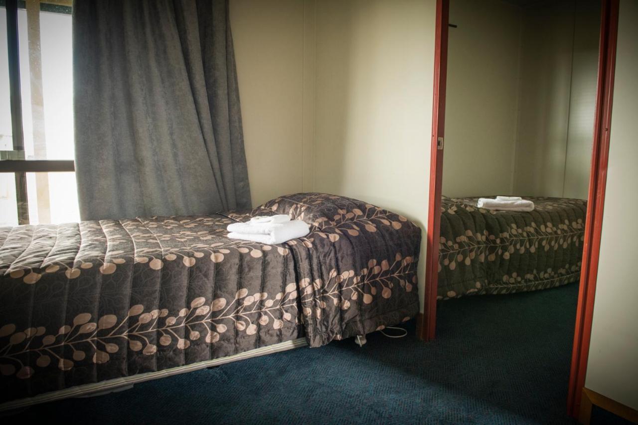 Rangiora Eco Holiday Park Fernside Buitenkant foto
