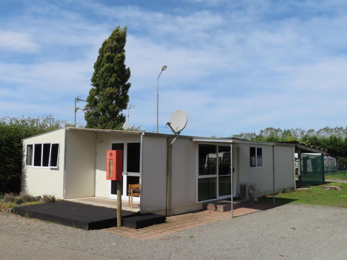 Rangiora Eco Holiday Park Fernside Buitenkant foto