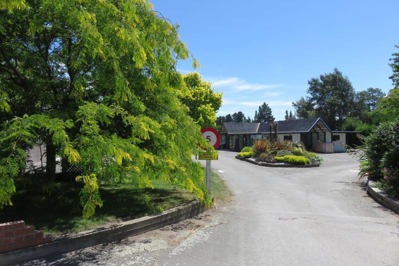 Rangiora Eco Holiday Park Fernside Buitenkant foto