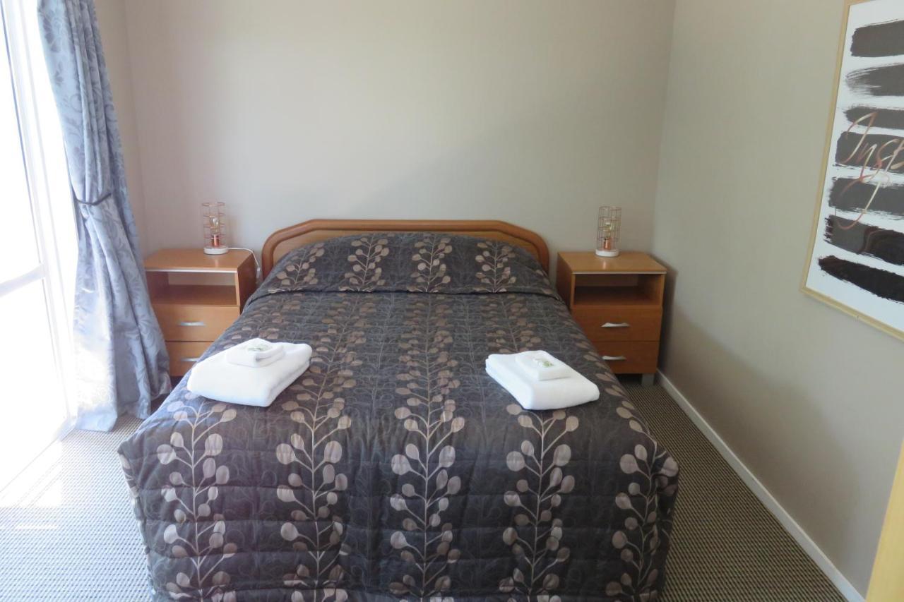 Rangiora Eco Holiday Park Fernside Buitenkant foto