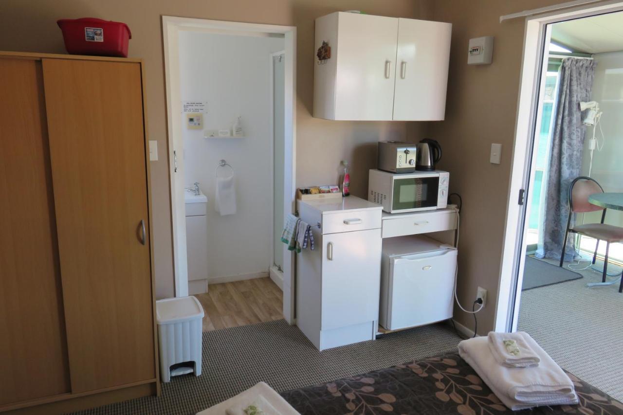 Rangiora Eco Holiday Park Fernside Buitenkant foto